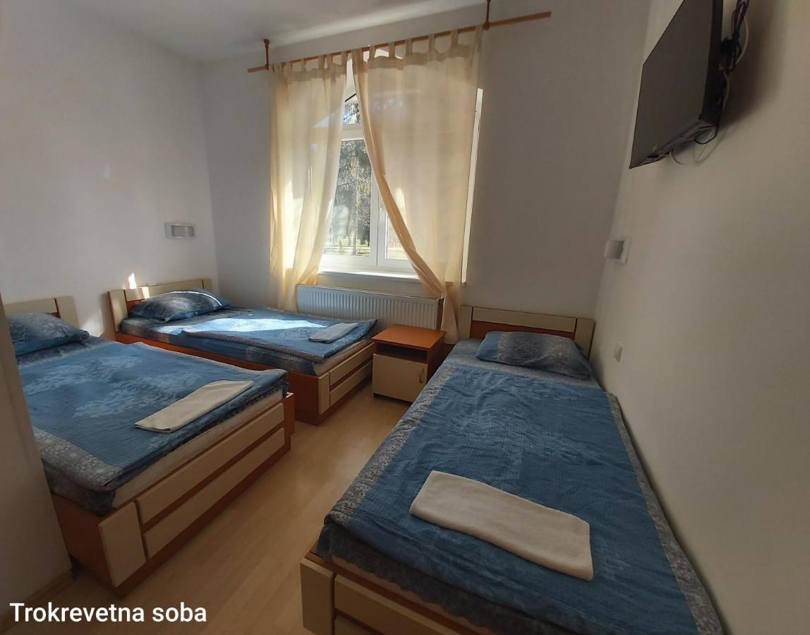 Adica Prenociste Sport Wellness Centar - Bazeni Hostel Ada Buitenkant foto